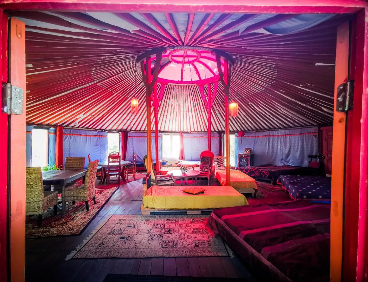 Au Bonheur Nomade Otel Livry  Dış mekan fotoğraf