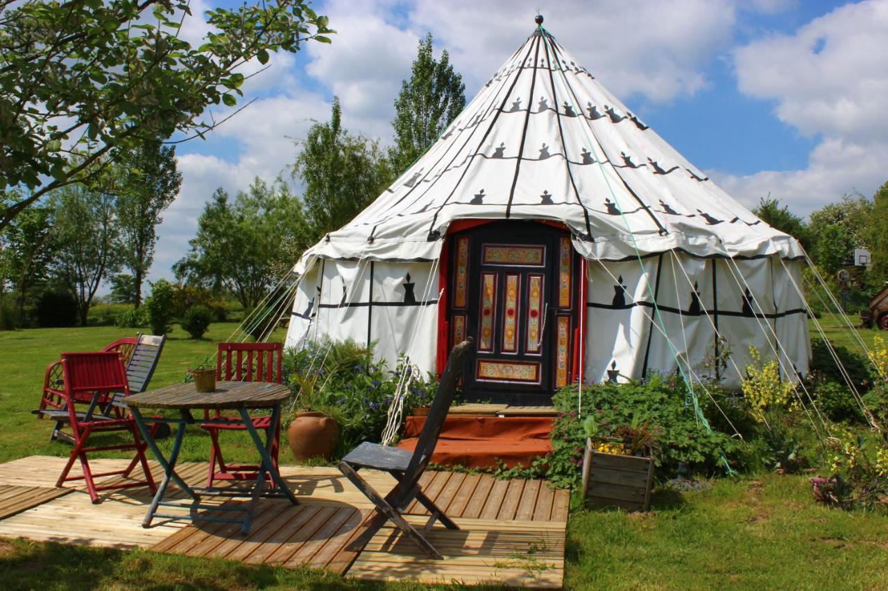 Au Bonheur Nomade Otel Livry  Dış mekan fotoğraf