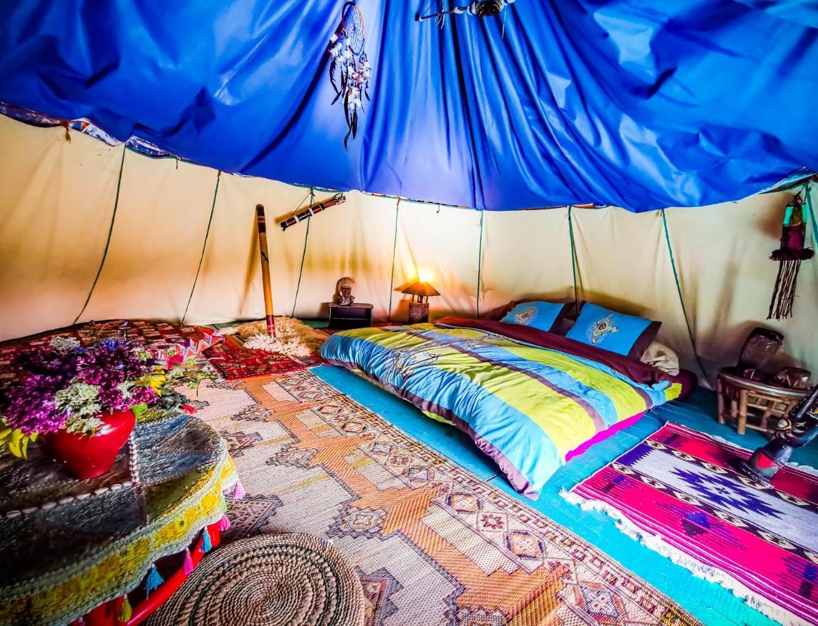 Au Bonheur Nomade Otel Livry  Dış mekan fotoğraf