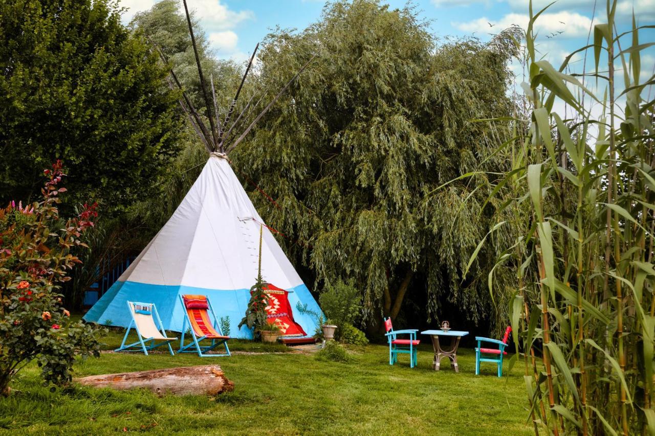 Au Bonheur Nomade Otel Livry  Dış mekan fotoğraf