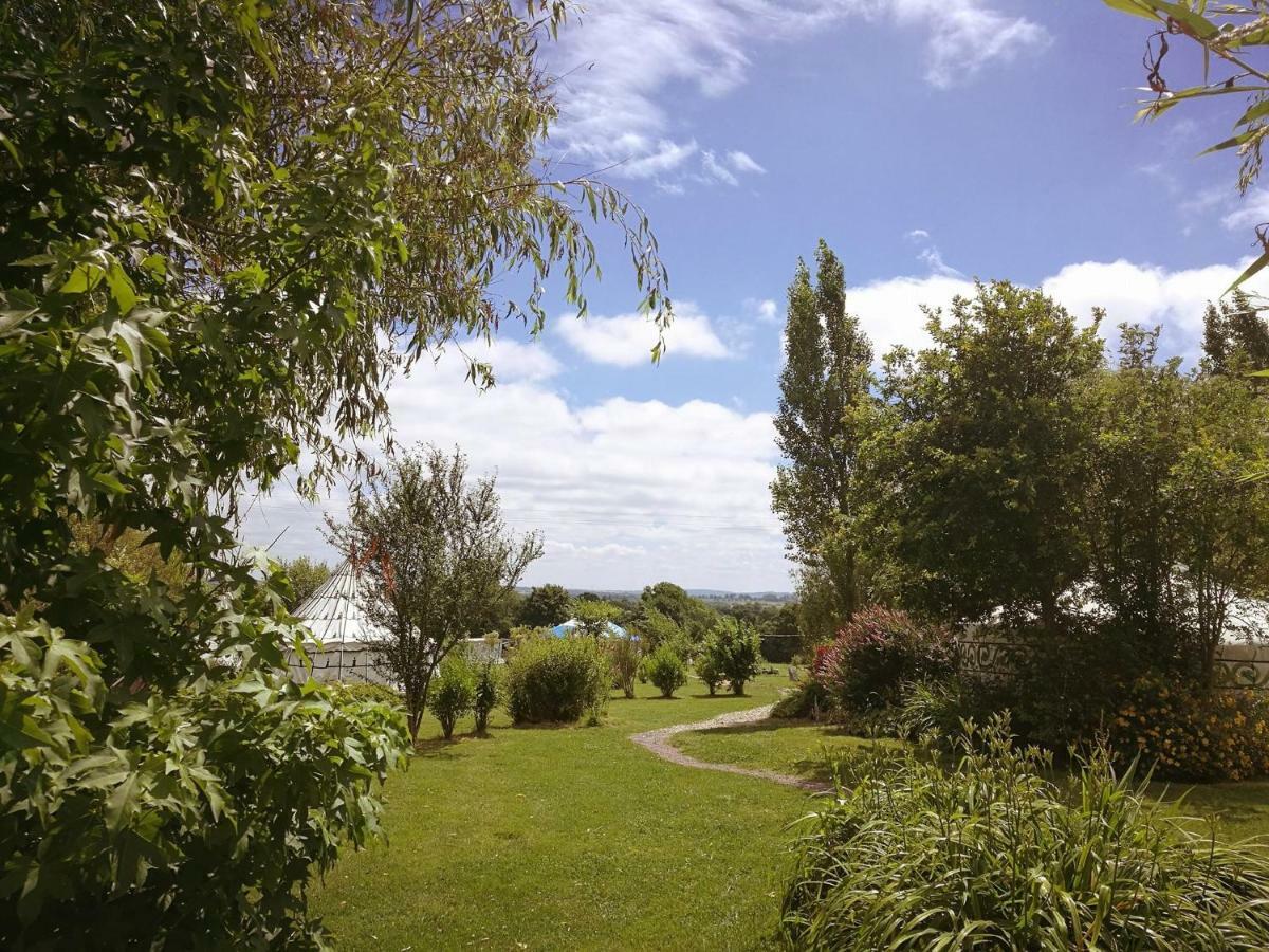 Au Bonheur Nomade Otel Livry  Dış mekan fotoğraf
