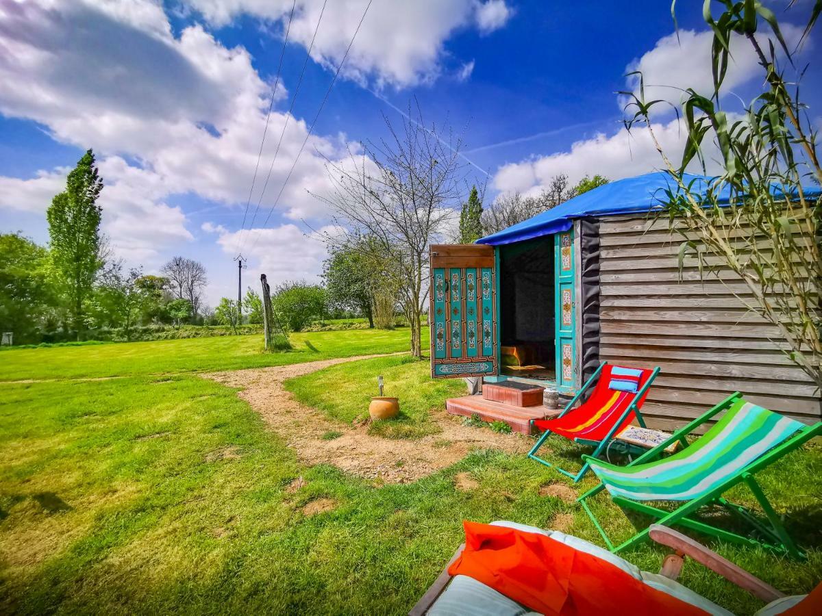 Au Bonheur Nomade Otel Livry  Dış mekan fotoğraf